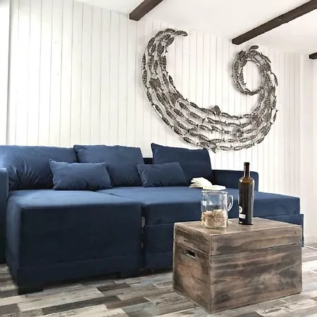 Village Island Heights Appartement