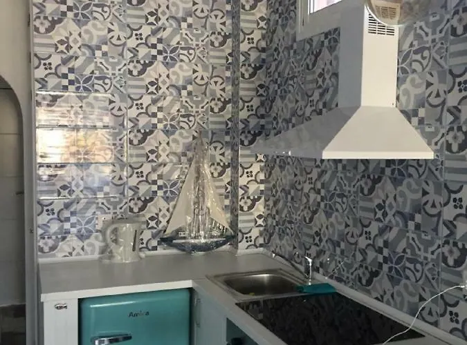 Village Island Heights Апартаменти