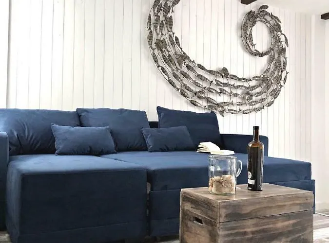 Village Island Heights Апартаменти