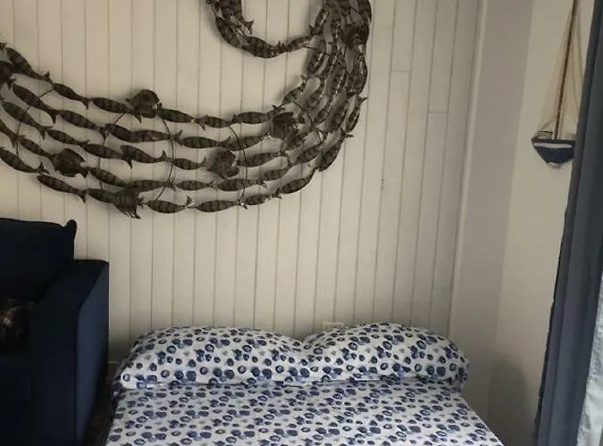 Апартаменти Village Island Heights Адехе