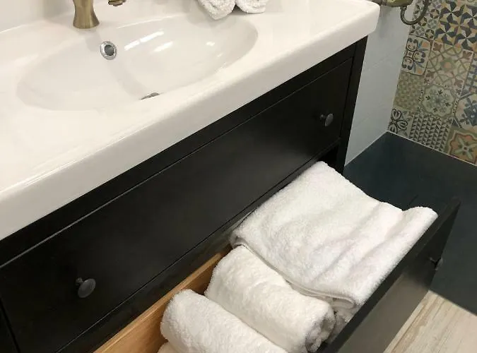 Village Island Heights * Адехе